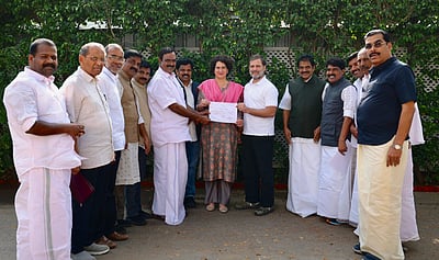 வயநாடு தேர்தல் வெற்றி: சான்றிதழைப் பெற்றார் பிரியங்கா காந்தி!