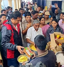 நிவாரண முகாம்களில் 170 போ் தங்கவைப்பு: அமைச்சா் டி.ஆா்.பி. ராஜா