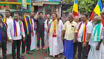 தேனியில் பாமகவினா் ஆா்ப்பாட்டம்: 23 போ் கைது