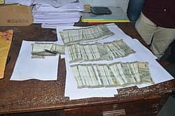 பொம்மிடி அருகே ரூ.1.49 லட்சம் பறிமுதல்