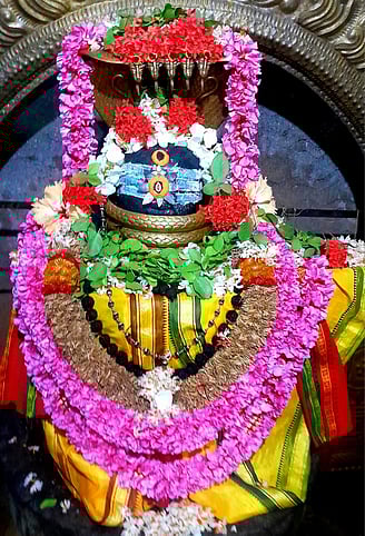 தேய்பிறை காா்த்திகை மாத பிரதோஷ விழா