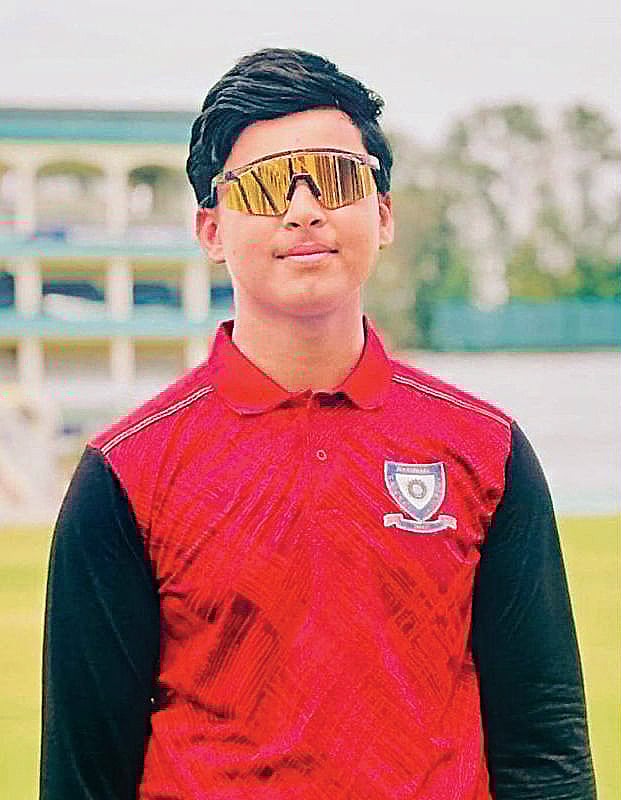 ஐ.பி. எல். போட்டியில் சிறுவன்