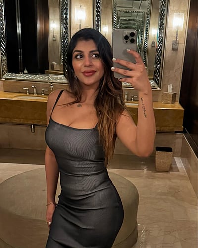 இது வேற புயல்... யாஷிகா ஆனந்த்!