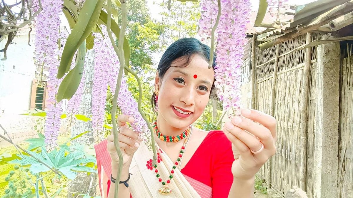 இருவரி கவிதைக்குச் சிறையா? பர்ஷாஸ்ரீ புராகோஹைன்! கவிதைதான் குற்றம் - 8