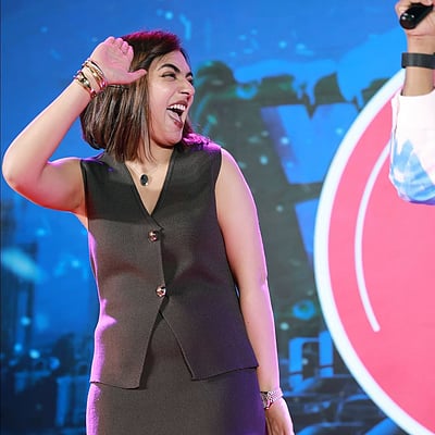 ந-ம்ம-ஸ்ரியா!