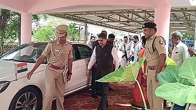 ஒட்டன்சத்திரத்தில்
தமிழக ஆளுநருக்கு வரவேற்பு!