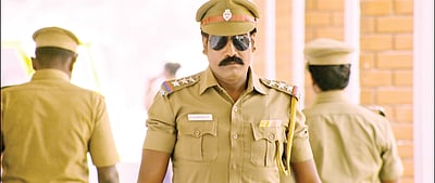 காக்கிகளின் மனிதம்