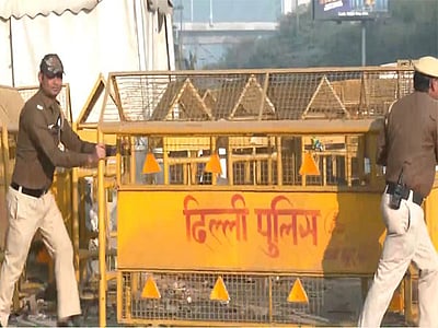 தில்லியில் போராட்டத்தைத் தொடங்கும் விவசாயிகள்! பலத்த போலீஸ் பாதுகாப்பு!!