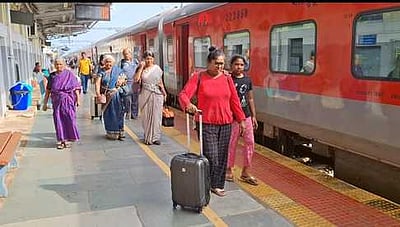 விருத்தாசலத்தில் சிறப்பு ரயில் நிறுத்தம்