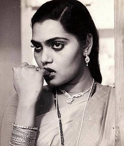 எவர்கிரீன் பியூட்டி... சில்க் ஸ்மிதா பிறந்த நாள்! 