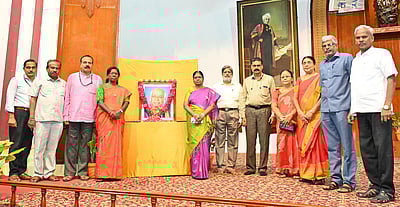 எம்ஏஎம் ராமசாமி படத்துக்கு மரியாதை