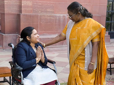 வரி வசூலை எளிமைப்படுத்த குடியரசுத் தலைவா் வலியுறுத்தல்

