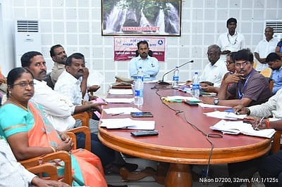 இறைச்சிக்கூடங்கள் அரசு விதிமுறைகளை பின்பற்ற வேண்டும்: ஆட்சியா் ஏ.கே. கமல் கிஷோா்