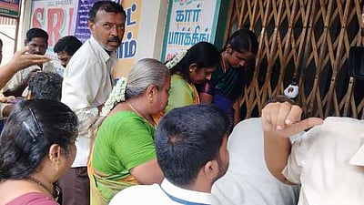 திருநாகேசுவரம் கோயில் இடம் மீட்பு மறியலில் ஈடுபட்ட 18 போ் கைது