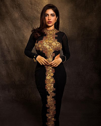 பூரண நிலவின் ஒளியாக... பூமி பெட்னகர்!