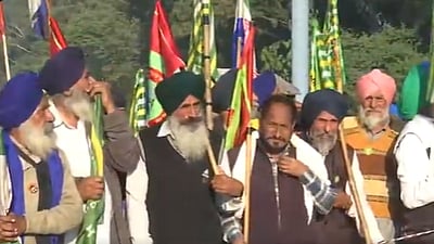 தில்லி நோக்கி விவசாயிகள் இன்று பேரணி! பலத்த போலீஸ் பாதுகாப்பு!