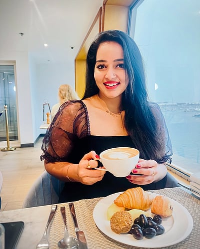 ஏதோ நினைவுகள்... மாளவிகா மேனன்!