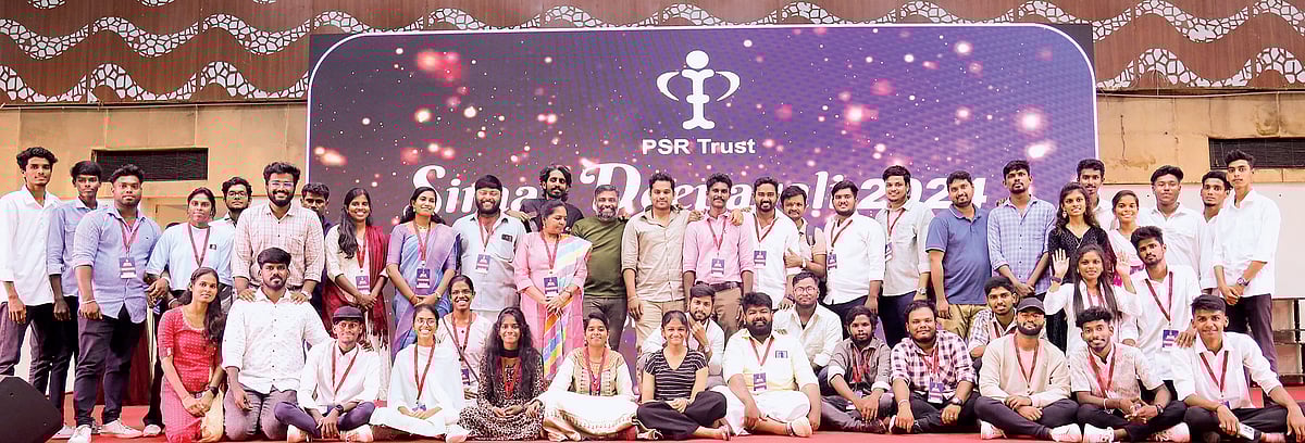 உயர்கல்விக்கு வழிகாட்டி!