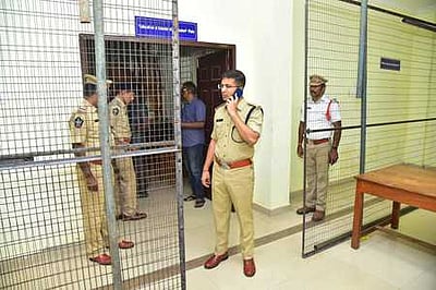 தில்லி தேர்தல்: 44 தொகுதிகளில் பாஜக முன்னிலை