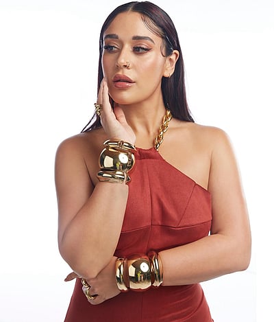 வெள்ளை மனமோ அன்பைக் கொள்ளையிடுமோ?... கிருஷ்ணா ஷராஃப்!