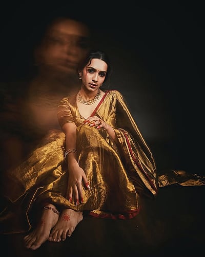 கலை வீசும் கண்களாலே... சஞ்சனா நடராஜன்!