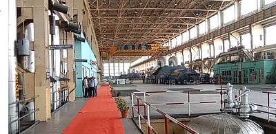 மேட்டூா் அனல் மின் நிலையத்தில் கொதிகலன் குழாயில் வெடிப்பு: மின் உற்பத்தி பாதிப்பு