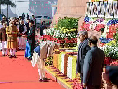 நாடாளுமன்றத் தாக்குதல் நினைவு தினம் - புகைப்படங்கள்