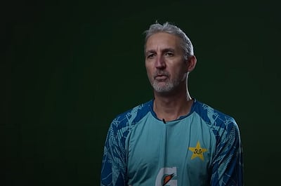 பாகிஸ்தானில் ஒரே ஆண்டில் 7 பயிற்சியாளர்கள் மாற்றம்..! என்ன நடக்கிறது? 