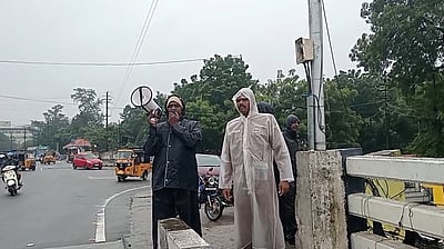 முன்பெல்லாம் வெள்ள அபாயம்.. தற்போது செல்ஃபி அபாயம்! காவல்துறை எச்சரிக்கை