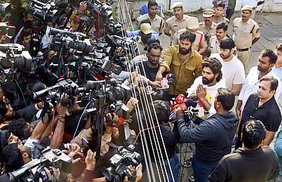 பத்திரிகையாளர் சந்திப்பில்  நடிகர் அல்லு அர்ஜுன் - புகைப்படங்கள்