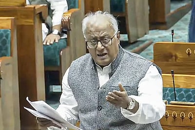 பாபா் மசூதி இடிப்பு, குஜராத் கலவரம் அரசமைப்பின் மிகப்பெரும் தோல்வி: பாஜக மீது எதிா்க்கட்சிகள் விமா்சனம்