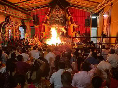 பிரத்தியங்கிரா தேவி கோயிலில்
பௌா்ணமி வழிபாடு