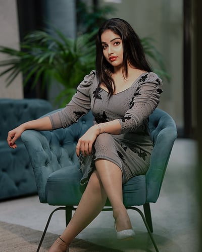 வெண்ணிலா முகம்.. மாளவிகா மேனன்!