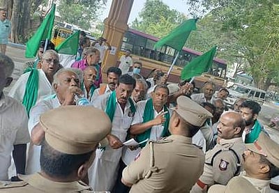 ரயில் மறியல் முயற்சி: விவசாயிகள் கைதாகி விடுதலை