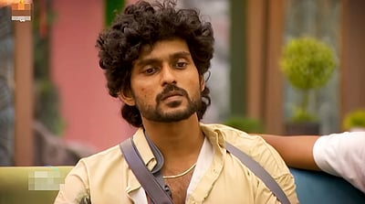 வலியில் துடித்த ராணவ்! பிக் பாஸுக்கு பெற்றோர் கோரிக்கை! 