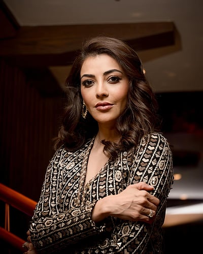 சிலுக்கு மரமே... காஜல் அகர்வால்!