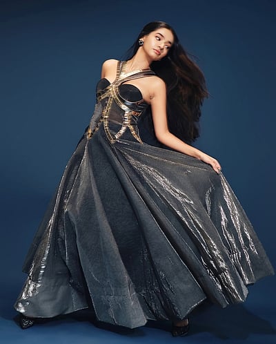 விசித்திர உலகில்... அனுஷ்கா சென்!