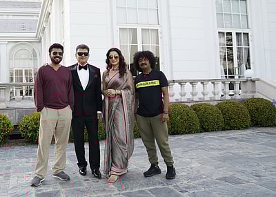 அஜித் - த்ரிஷா... புகைப்படங்களை பகிர்ந்த விடாமுயற்சி படக்குழு!