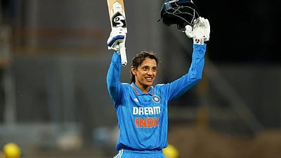 மகளிர் டி20, ஓடிஐ தரவரிசை: ஸ்மிருதி மந்தனா முன்னேற்றம்!