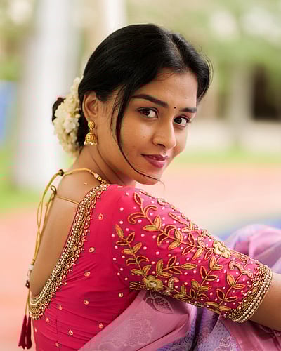 ஏன் பெண்ணென்று பிறந்தாய்?... லட்சுமி பிரியா 