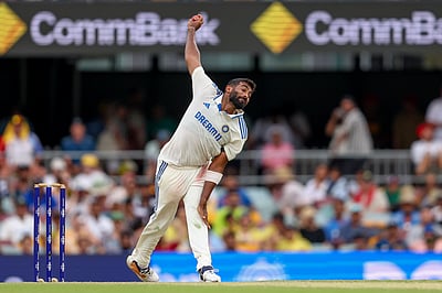 கபில் தேவின் சாதனையை முறியடித்த ஜஸ்பிரித் பும்ரா!