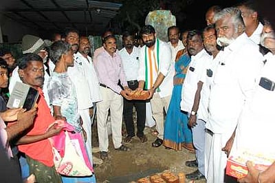 சாத்தான்குளம் ஒன்றியத்தில் ரூ. 1.43 கோடியில் திட்டப் பணிகள் எம்எல்ஏ தொடங்கிவைத்தாா்