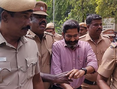 சவுக்கு சங்கருக்கு நாளை வரை நீதிமன்றக் காவல்