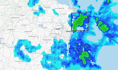 ஆரம்பம்... சென்னையை நோக்கி வரும் மழைமேகங்கள்! 