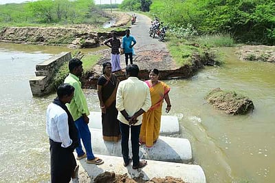 அரிமண்டபம் சாலை சேதம்: எம்எல்ஏ ஆய்வு
