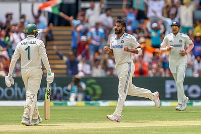 இந்திய அணி 260 ரன்களுக்கு ஆல் அவுட்! பும்ரா-ஆகாஷ் வேகத்தில் ஆஸி. அணி திணறல்!