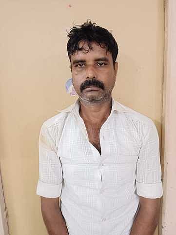 கோயிலில்  நகை திருடியவா் கைது