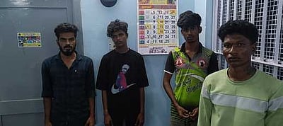 கஞ்சா விற்ற நால்வா் கைது