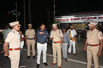 இறைச்சி - மருத்துவ கழிவுகளை கொட்டுவோா் மீது கடும் நடவடிக்கை: ஆட்சியா் ஏ.கே. கமல் கிஷோா் எச்சரிக்கை