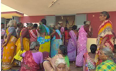 சிலமலை ஊராட்சி அலுவலகத்தை நூறு நாள் திட்டப் பணியாளா்கள் முற்றுகை